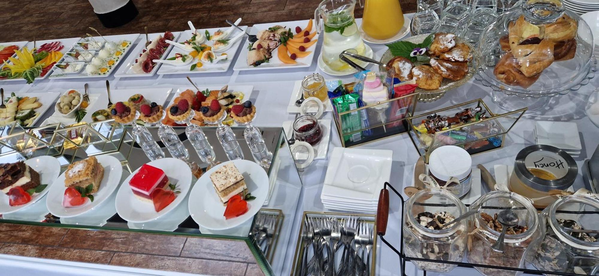 Cynamon Hotel Nowy Sacz Bagian luar foto