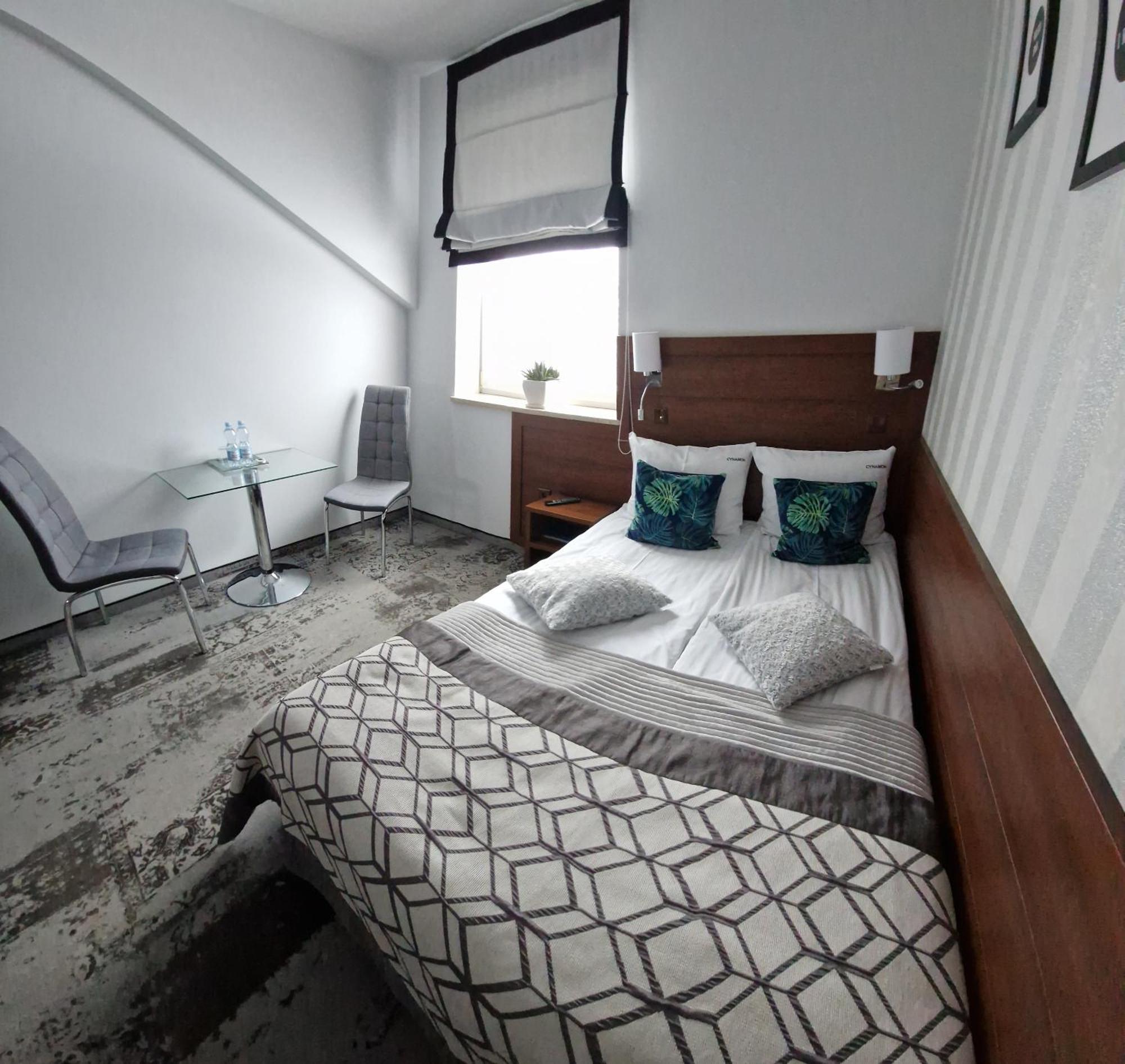 Cynamon Hotel Nowy Sacz Bagian luar foto
