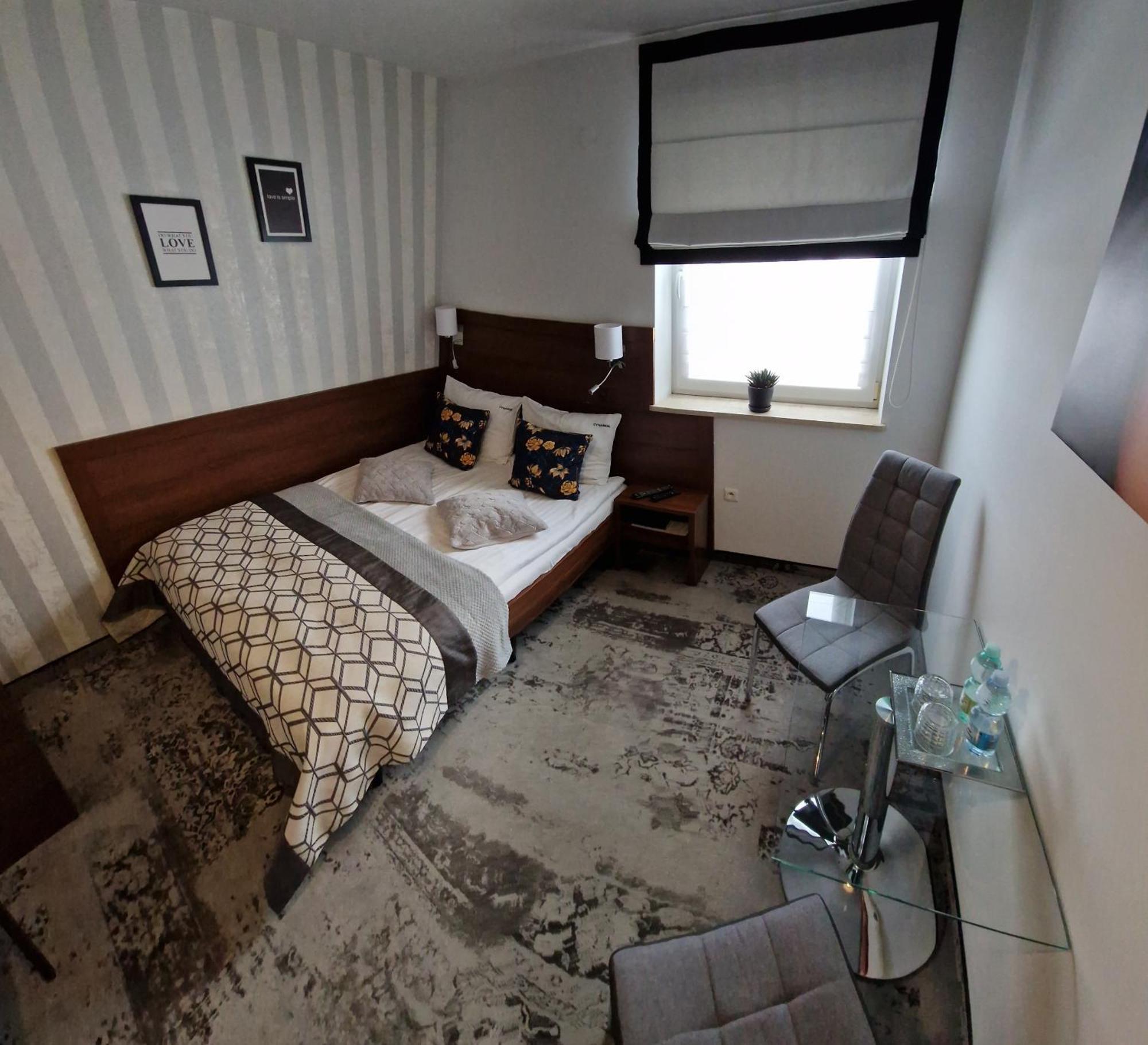 Cynamon Hotel Nowy Sacz Bagian luar foto