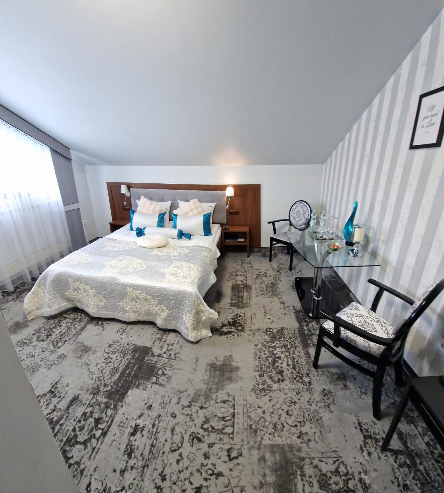 Cynamon Hotel Nowy Sacz Bagian luar foto