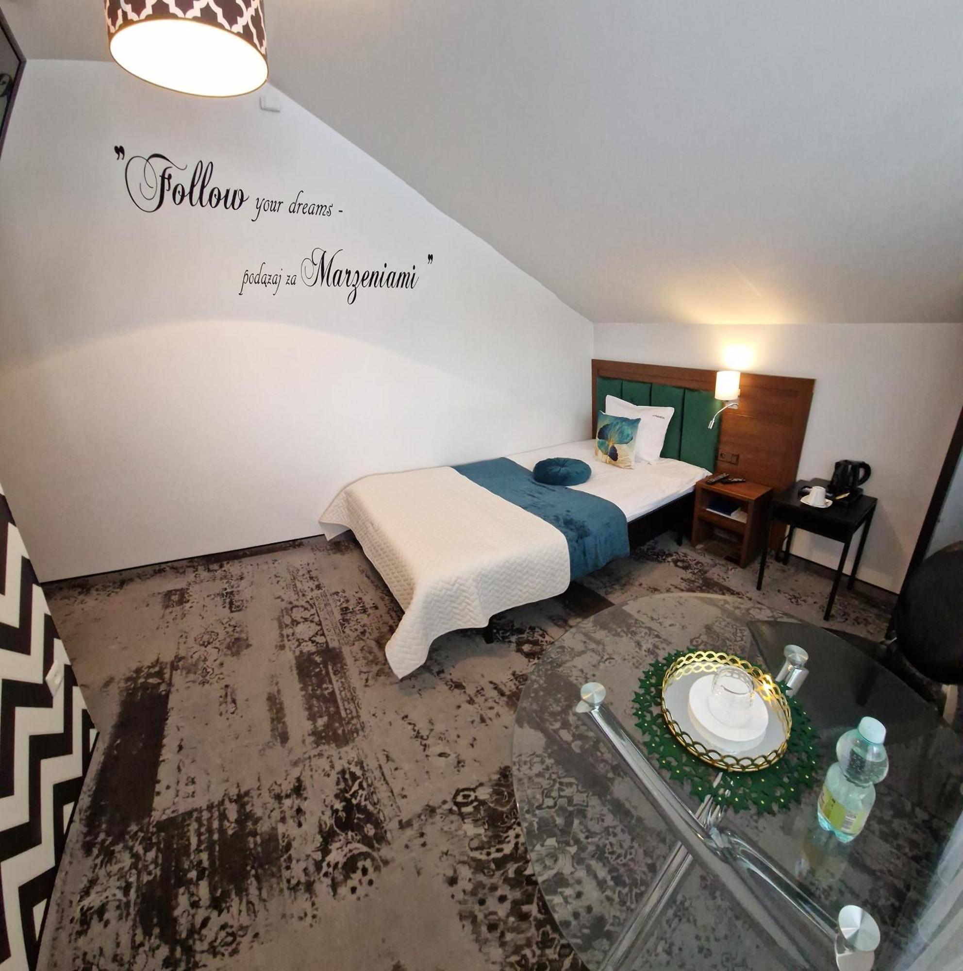 Cynamon Hotel Nowy Sacz Bagian luar foto